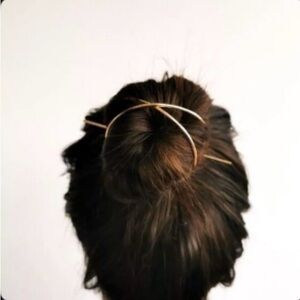 Silver Bun Accessory
